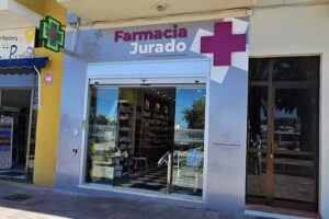Farmacia Jurado (Lcda. Elena Jurado Cordovez)