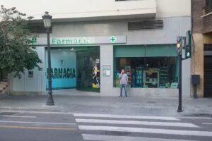 Farmacia La Alameda, Candela Mart&iacute;n