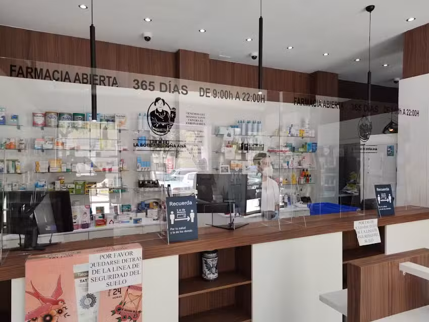 Farmacia La Botica de Do&ntilde;a Ana, farmacia abierta M&aacute;laga