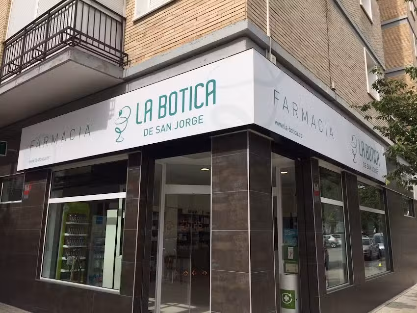 Farmacia La Botica de San Jorge &ndash; Lda Zuri&ntilde;e Ba&ntilde;uelos