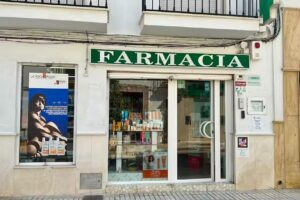 Farmacia La Botica (Lda. Carmen M&ordf; Moreno Cazorla)