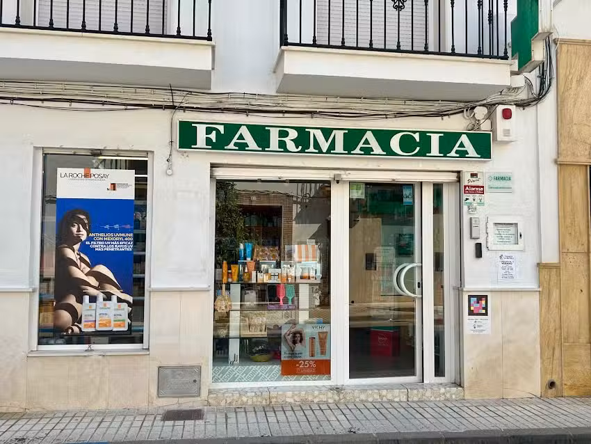 Farmacia La Botica (Lda. Carmen M&ordf; Moreno Cazorla)