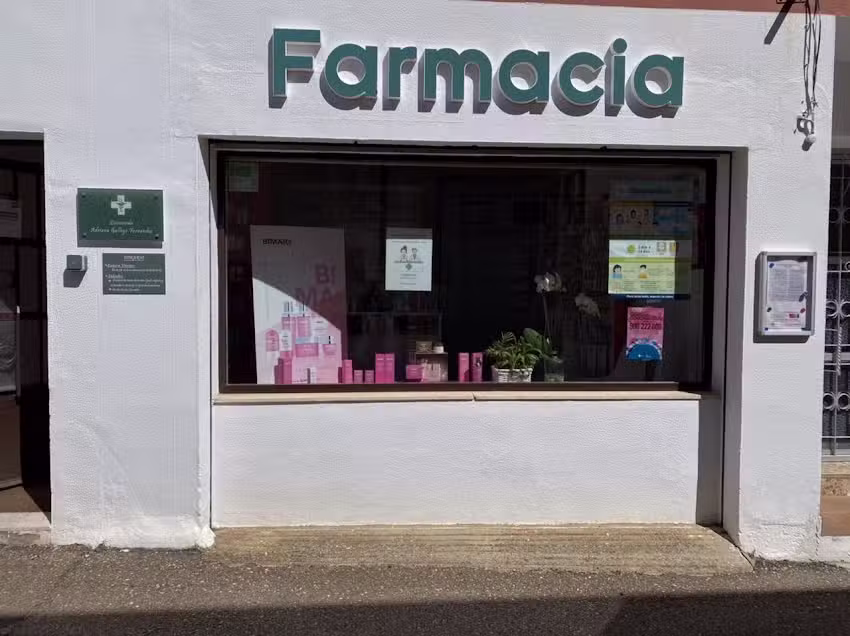Farmacia La Hiniesta. Lda Adriana Gallego Fern&aacute;ndez