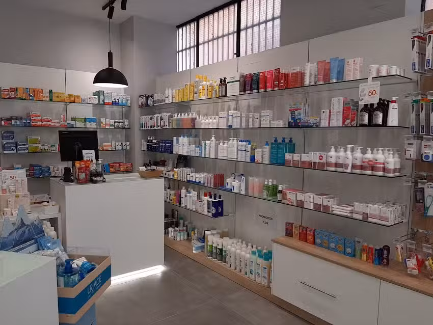 Farmacia La Menina. Dermocosm&eacute;tica