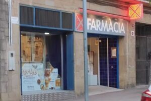 Farm&agrave;cia La Rajoleta