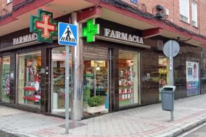 Farmacia La Rubia (Ldo. Javier Rguez. Carrascal)