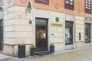 Farmacia Laborda, Pola de Siero