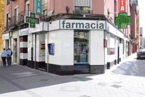 Farmacia Labradores 49 (Ldo. Emilio Rodr&iacute;guez &Aacute;lvarez)