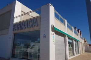 Farmacia Laguna Rosa, Ldo. Alberto Vegara Andreu