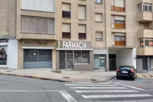 Farmacia Larumbe.