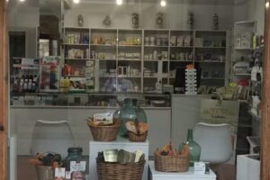 Farmacia Laura Siuraneta