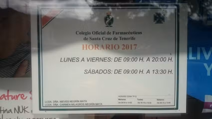 Farmacia Lcdas. Carmen Milagros y Nieves Negr&iacute;n Mata