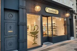 Farmacia Lcdo. Manuel Carvajal