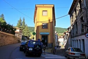 FARMACIA LDA ANA M&ordf; RODRIGUEZ-PELAEZ Y PE&Ntilde;A