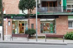 Farm&agrave;cia Les Torres. Lda Marta Lozano
