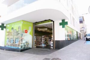 Farmacia l&rsquo;Escala &ndash; Llu&igrave;s Cendra