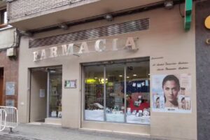 Farmacia, licenciadas Mar&iacute;a Isabel Taranc&oacute;n Beltran , Marta Taranc&oacute;n Beltran