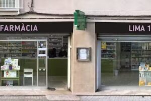 Farm&agrave;cia Lima 16