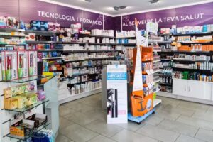 Farm&agrave;cia Llic. Anna Lloberas