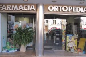 FARMACIA LLOMBAI Pilar Guerrero Polo