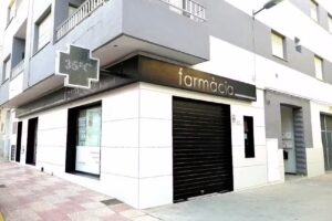 FARMACIA LLUTXENT