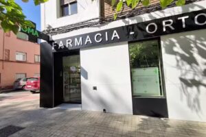 Farmacia Loreto Monte ( Lda. Carmen Navarro Monte)