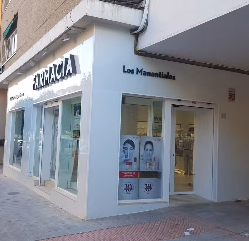 Farmacia los Manantiales
