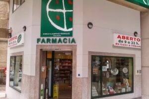 Farmacia Lucía Ares