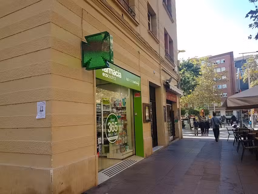 Farm&agrave;cia Luz Andr&eacute;s Carb&oacute;