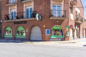 Farm&agrave;cia M.Vict&ograve;ria Gimeno Palats&iacute;