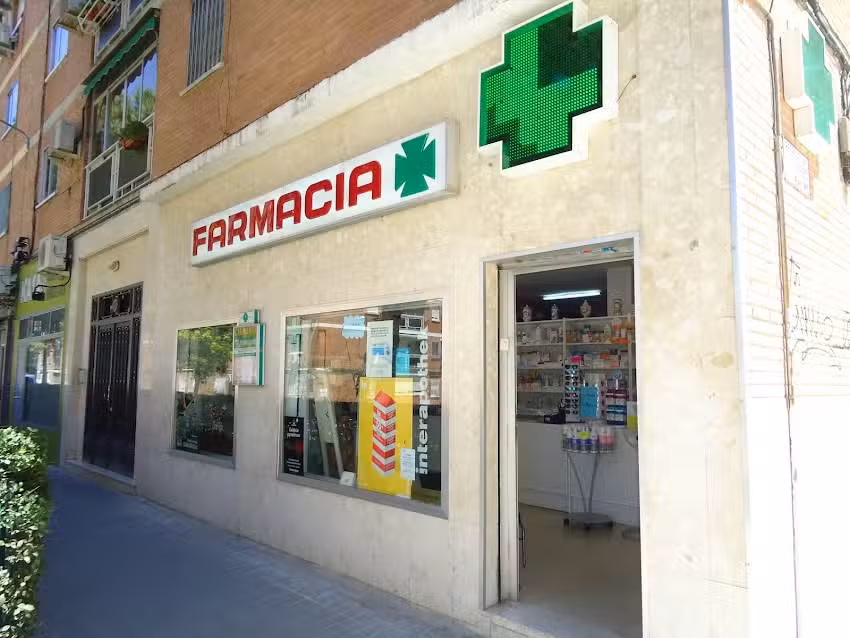 Farmacia M&ordf; Rosario Capilla Fern&aacute;ndez-Pacheco