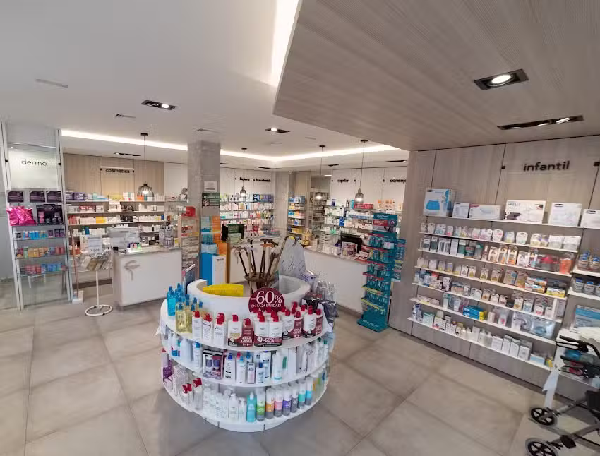 Farmacia M&ordf; Victoria Ortega P&eacute;rez