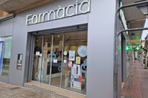 Farm&agrave;cia March