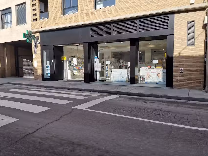 Farmacia Mar&iacute;a Azcoiti