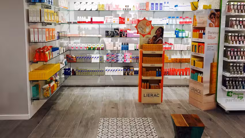 FARMACIA MAR&Iacute;A GRAMAGE G&Oacute;MEZ. COSM&Eacute;TICA
