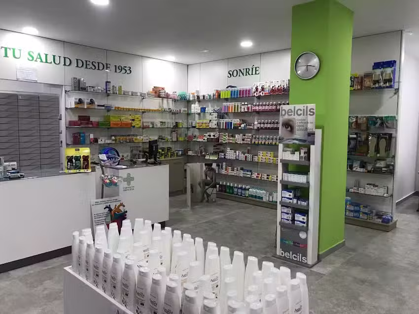 Farmacia Maria Rosa Fernandez y Jose Antonio Camacho