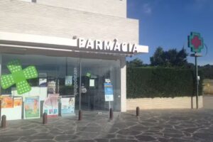 Farm&agrave;cia Marta Massaguer