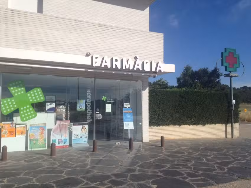 Farm&agrave;cia Marta Massaguer