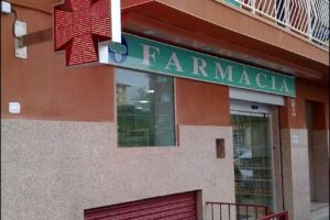 Farm&agrave;cia Marta Mollfulleda