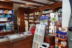 Farmacia Mart&iacute;nez Guerra