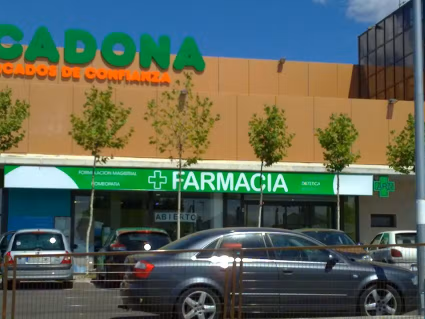 Farmacia Mart&iacute;nez Parejo
