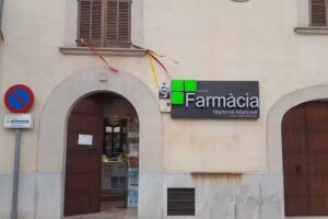Farm&agrave;cia Martorell-Martorell