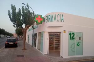 Farmacia Medina 76