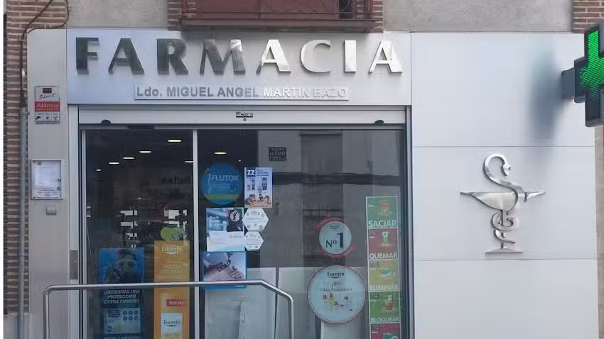 Farmacia Miguel &Aacute;ngel Mart&iacute;n Bazo