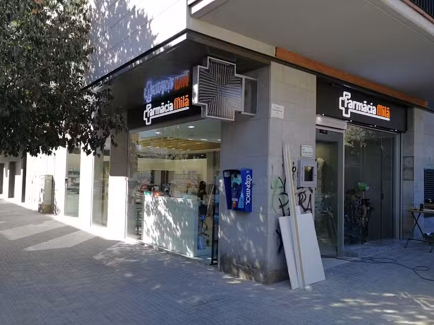 Farm&agrave;cia Mil&agrave; Tor&agrave;