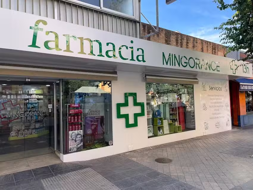 Farmacia Mingorance Granada. 12 horas. Dermocosm&eacute;tica.