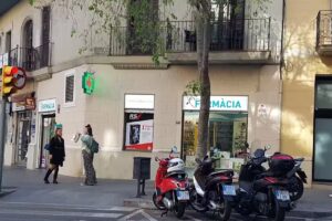 Farm&agrave;cia Miquel Irla Golobart