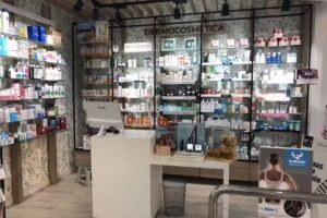 Farmacia Monica Domínguez