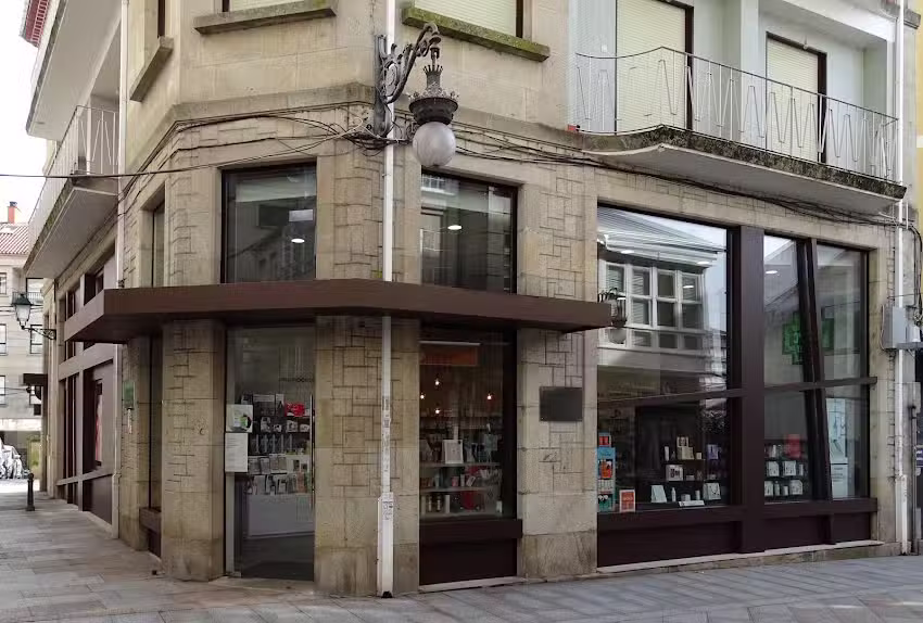 Farmacia M&oacute;nica Murad&aacute;s G&oacute;mez