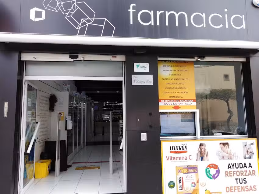Farmacia M&oacute;nica Rodr&iacute;guez G&oacute;mez , Abierto al mediod&iacute;a ( Farmacia en Lomo los Frailes, Tamaraceite)